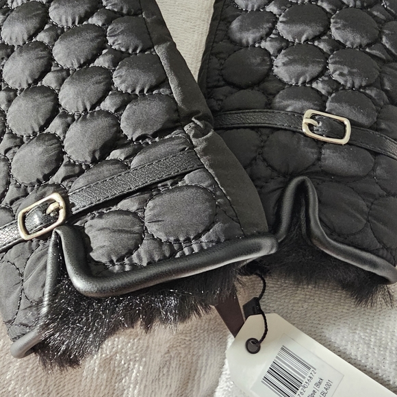 ROSSINI GLOVES STAY WARM AND COMFY FAX FUR INSIDE BRAND NEW🥰 - Picture 4 of 4